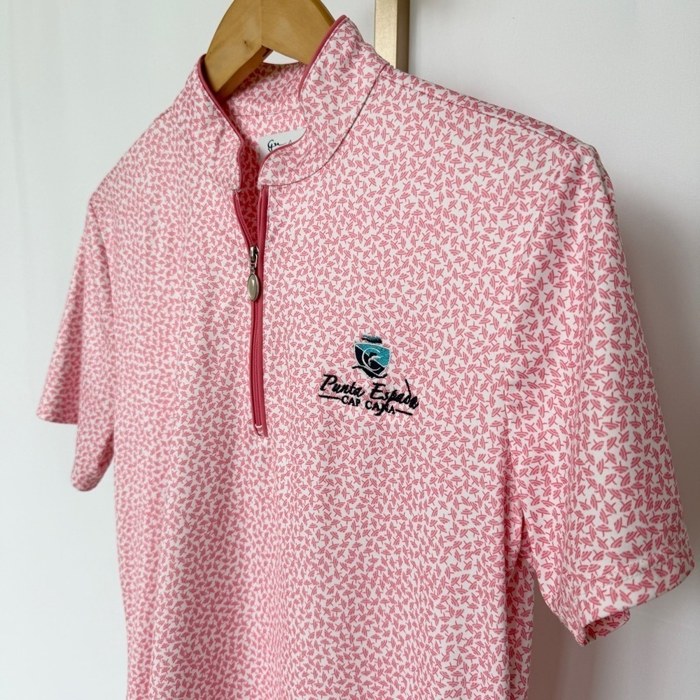 Greg Norman Women's Pink Umbrella Pattern Polo Shirt Size M Quarter-Zip Stretch
